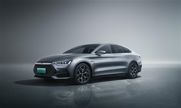 續(xù)航1300km 加速最快3.7秒！比亞迪漢DM-i/P正式上市：21.58萬起